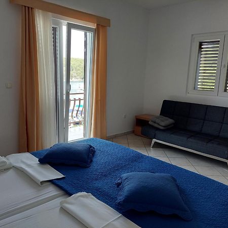 Apartments Dora, With A Beautiful View Of The Bay, Near The Sea And Center Vrboska Rom bilde