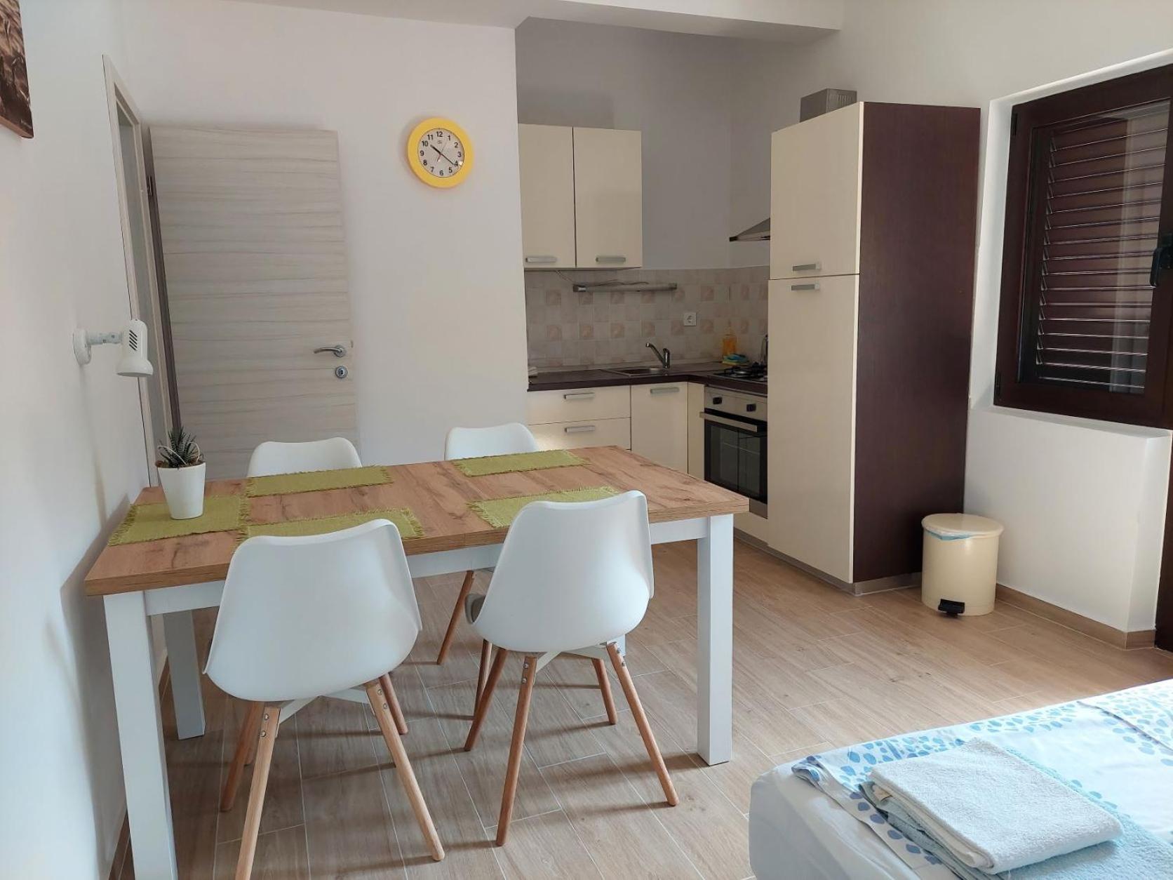 Apartments Dora, With A Beautiful View Of The Bay, Near The Sea And Center Vrboska Rom bilde